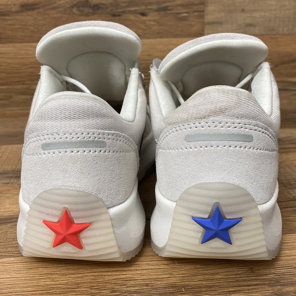 CONVERSE LOW TOP BRAND NEW - Picture 3 of 7